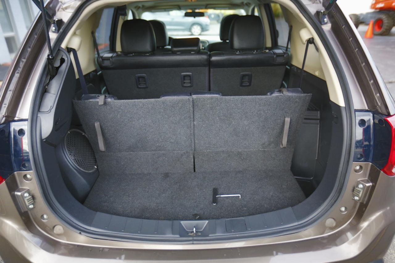 Mitsubishi Outlander AWC 4dr SEL 2016