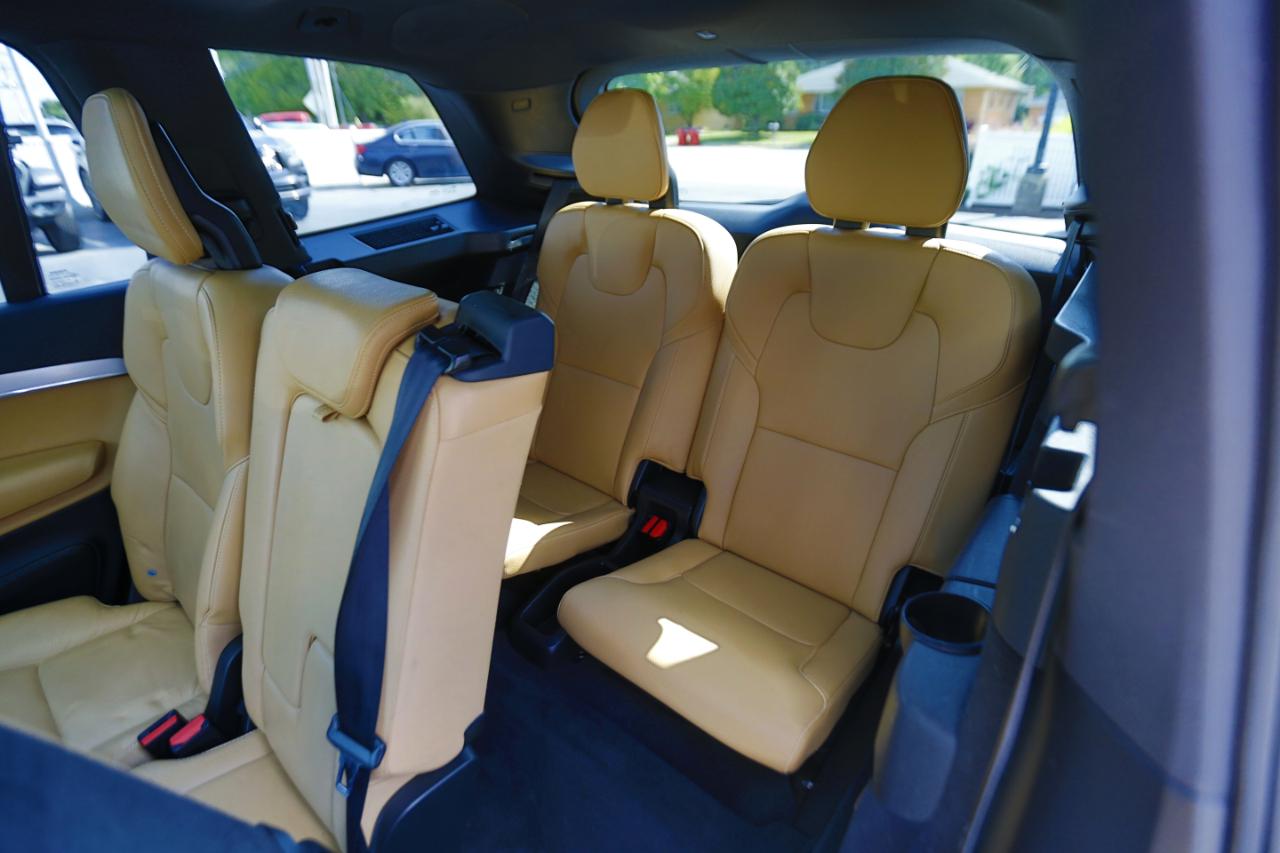 Volvo XC90 T5 AWD 7-Passenger Momentum 2018