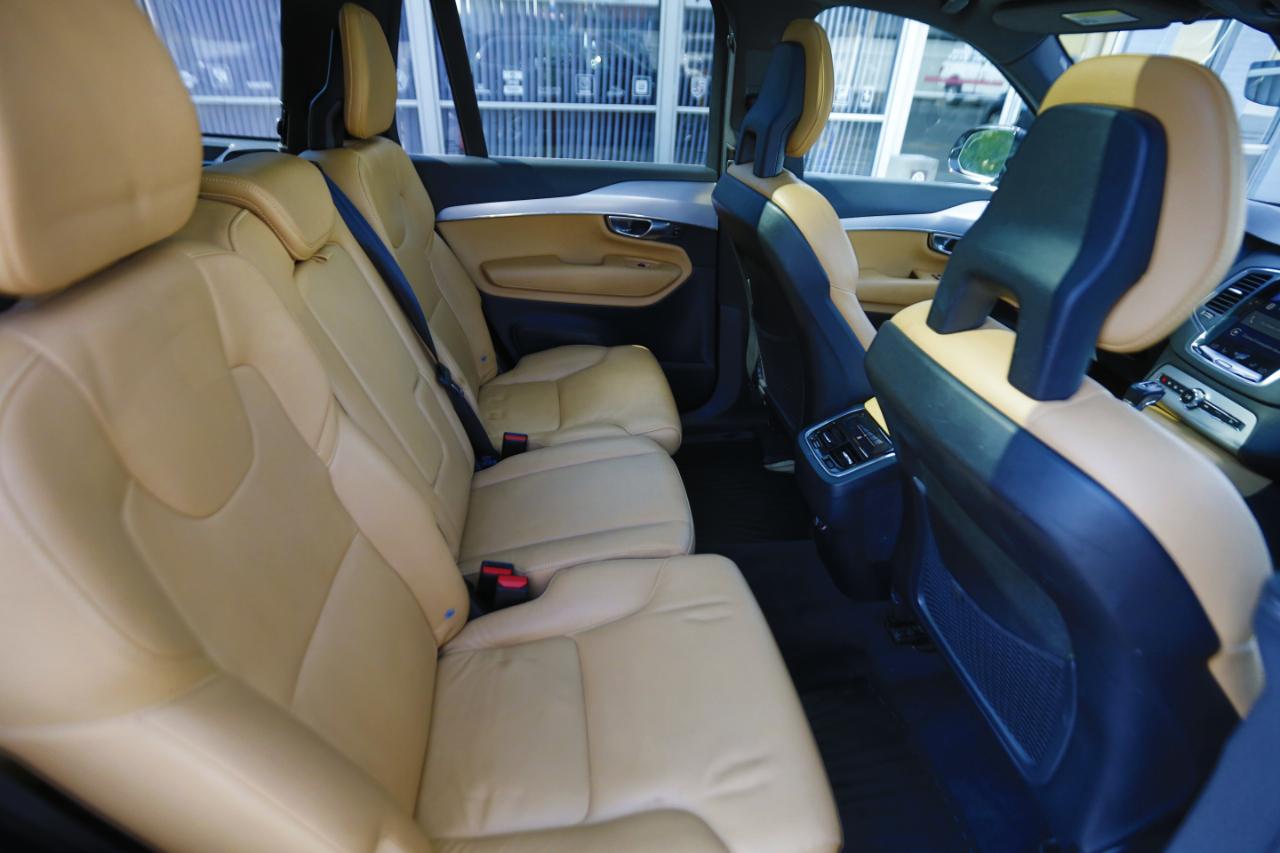 Volvo XC90 T5 AWD 7-Passenger Momentum 2018