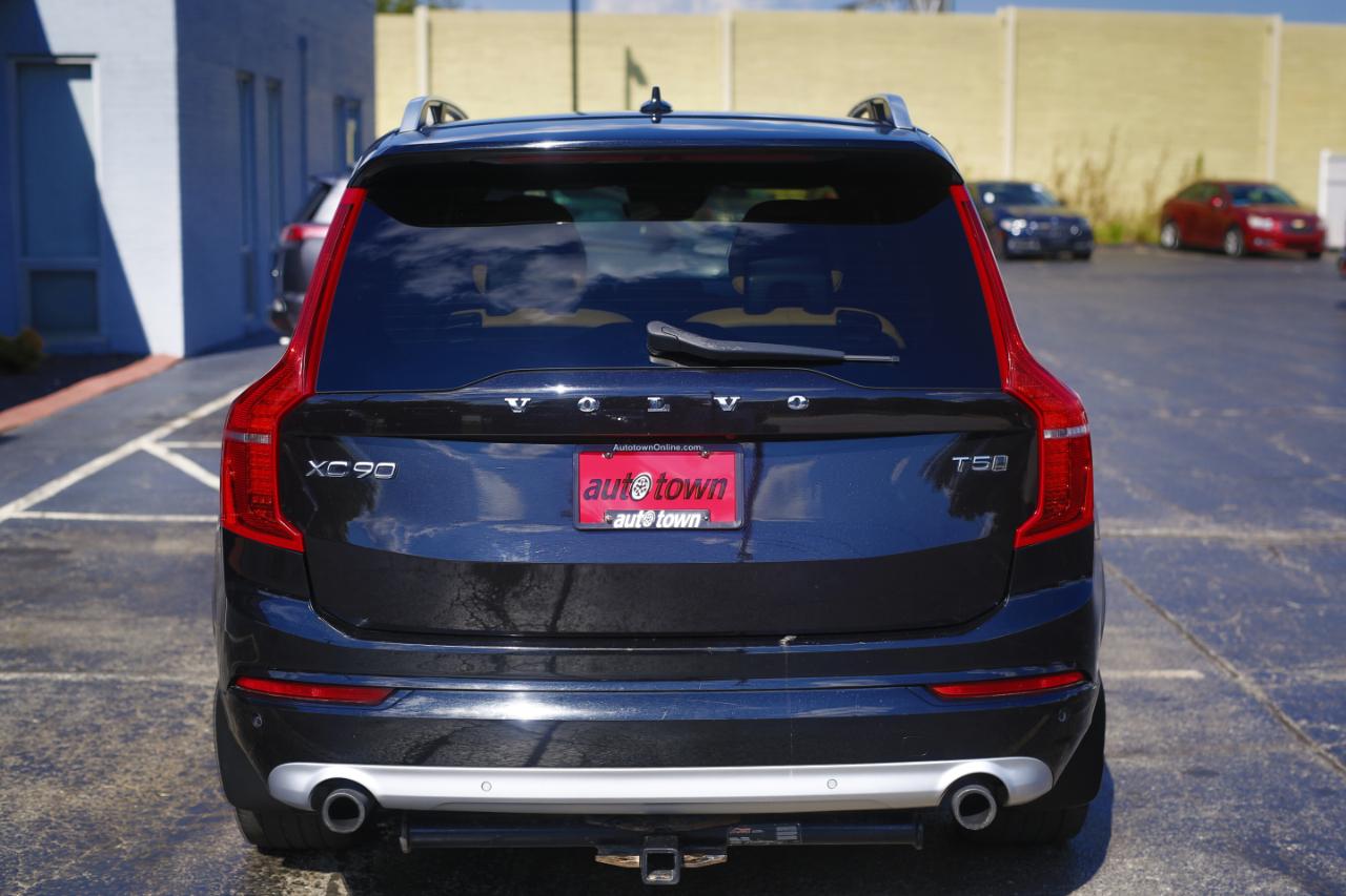 Volvo XC90 T5 AWD 7-Passenger Momentum 2018