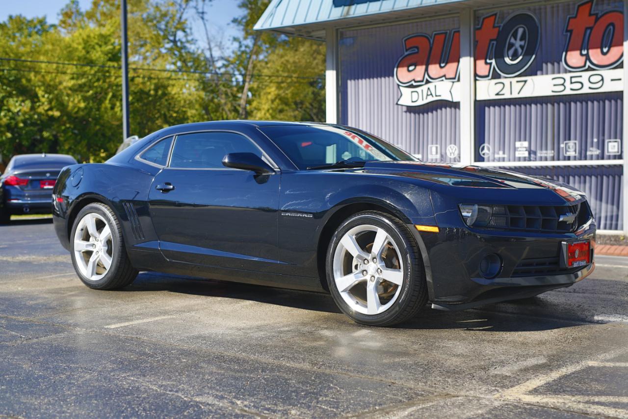 Chevrolet Camaro 2dr Cpe 2LS 2012