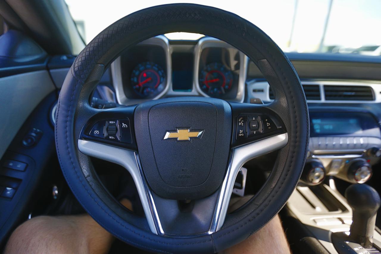 Chevrolet Camaro 2dr Cpe 2LS 2012