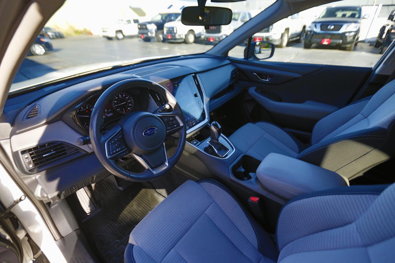 Subaru Outback Premium AWD 2025