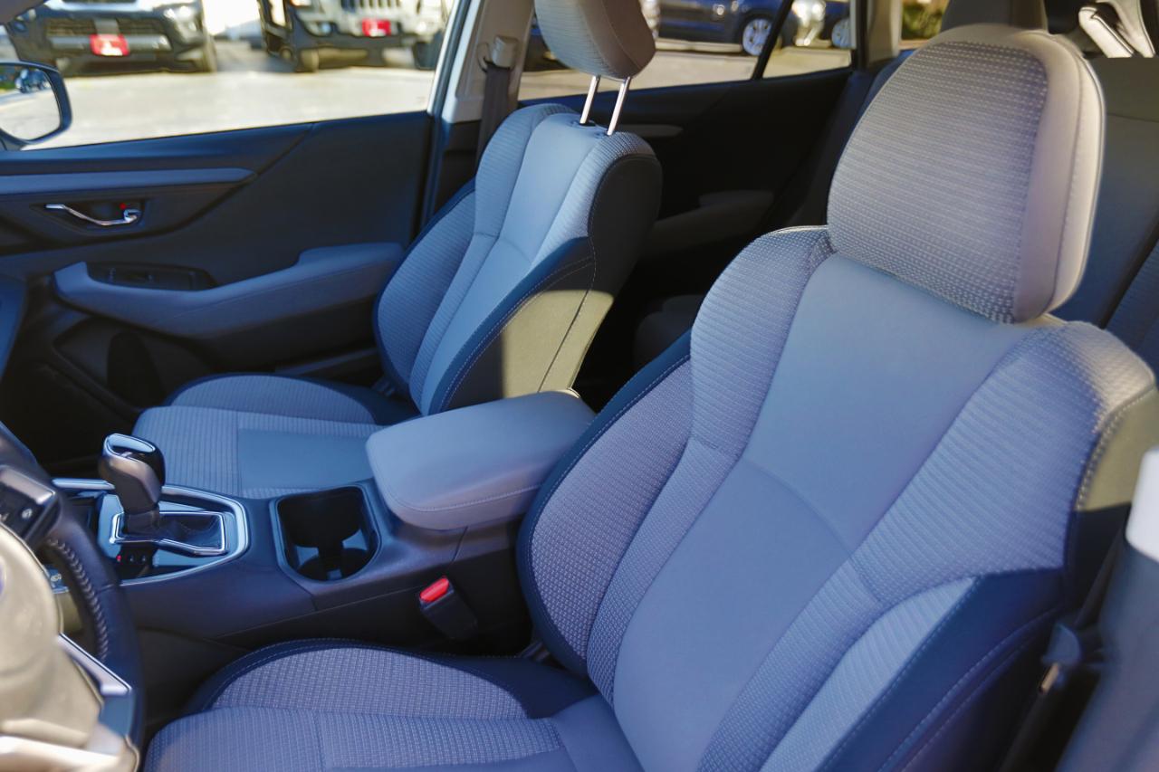 Subaru Outback Premium AWD 2025
