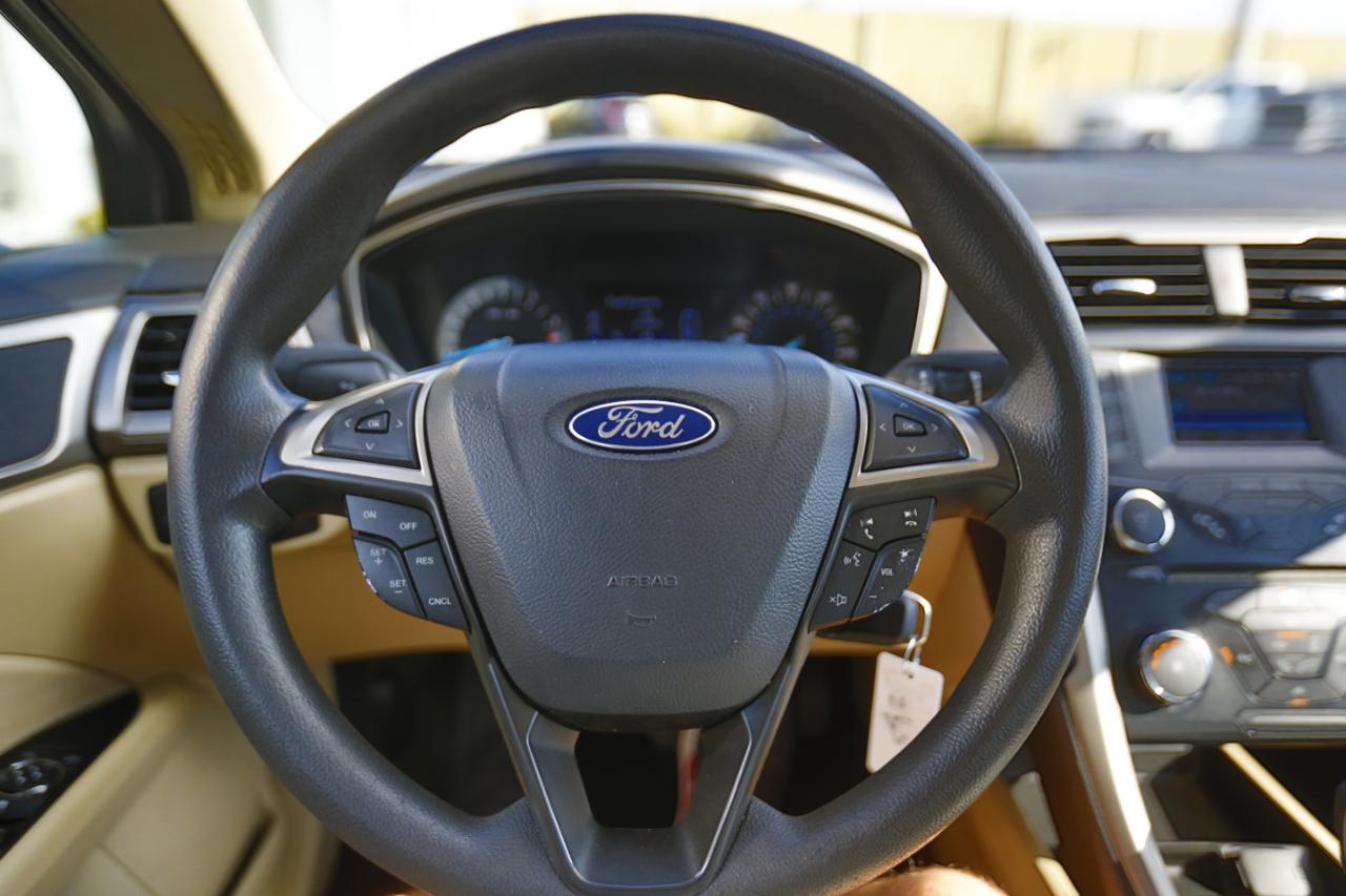 Ford Fusion 4dr Sdn SE FWD 2013