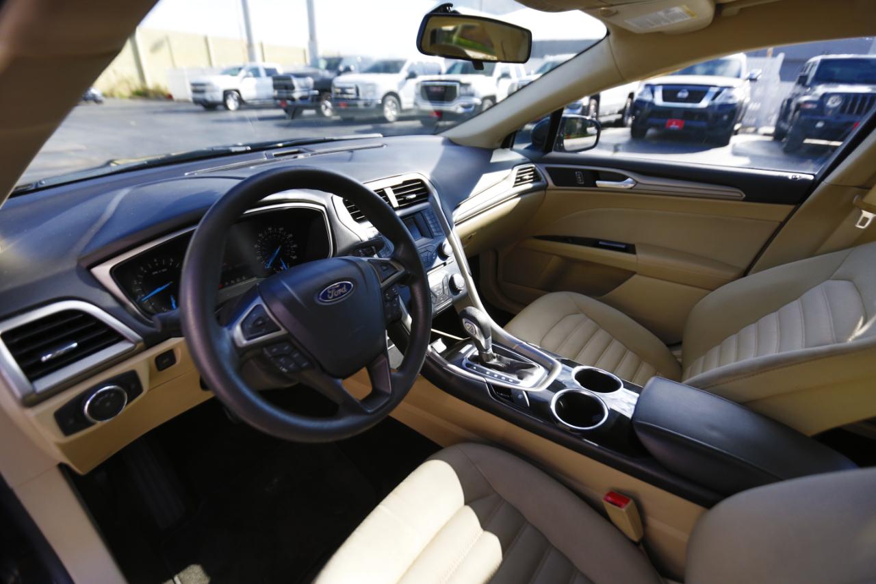 Ford Fusion 4dr Sdn SE FWD 2013