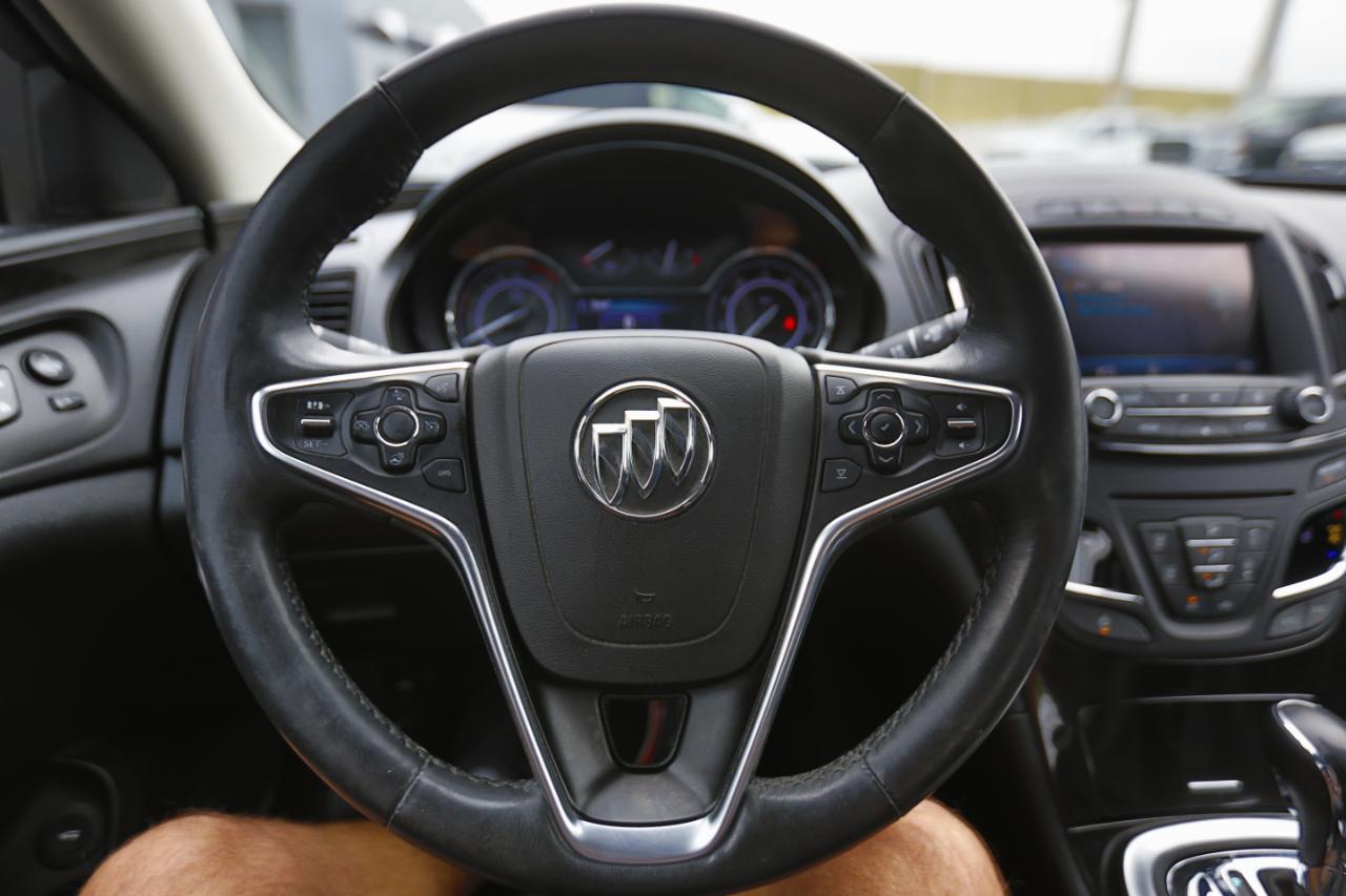Buick Regal 4dr Sdn Premium II FWD 2014