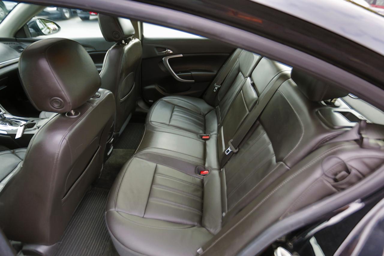 Buick Regal 4dr Sdn Premium II FWD 2014
