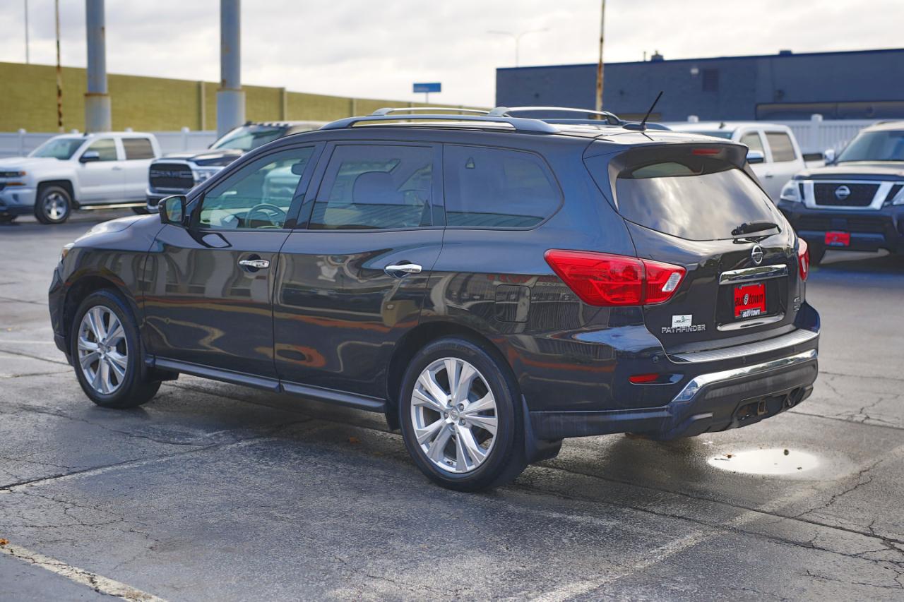 Nissan Pathfinder 4x4 SL 2018
