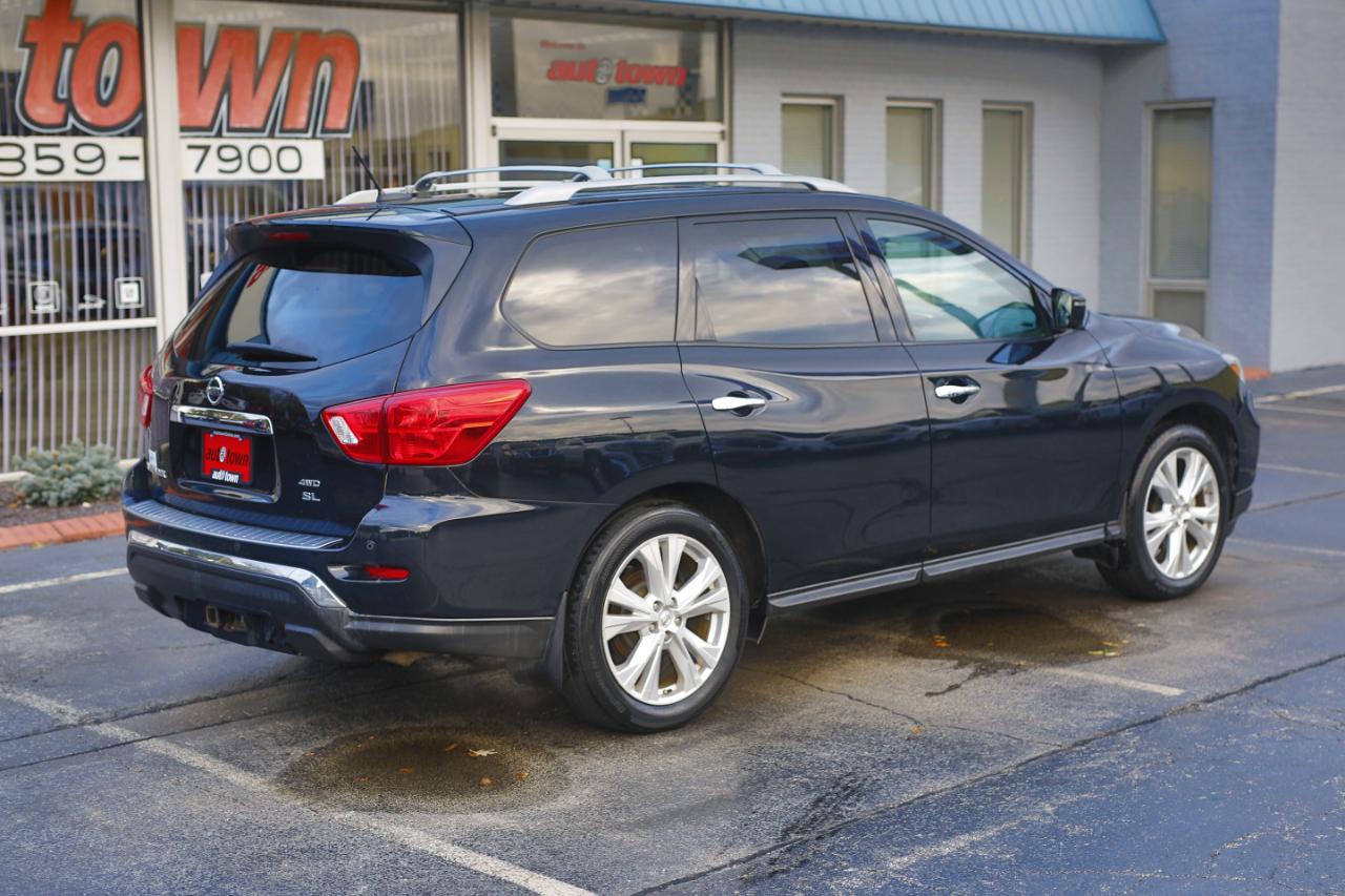 Nissan Pathfinder 4x4 SL 2018