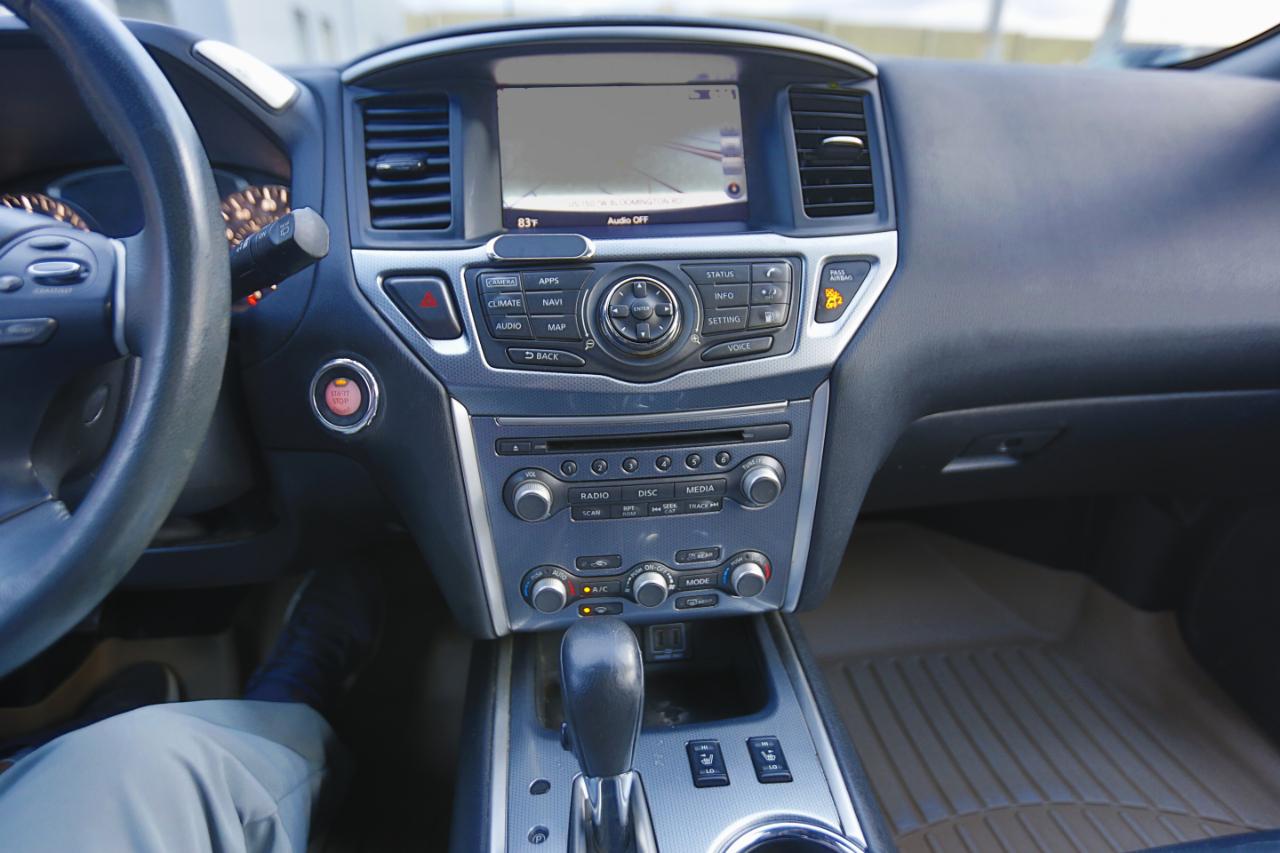 Nissan Pathfinder 4x4 SL 2018