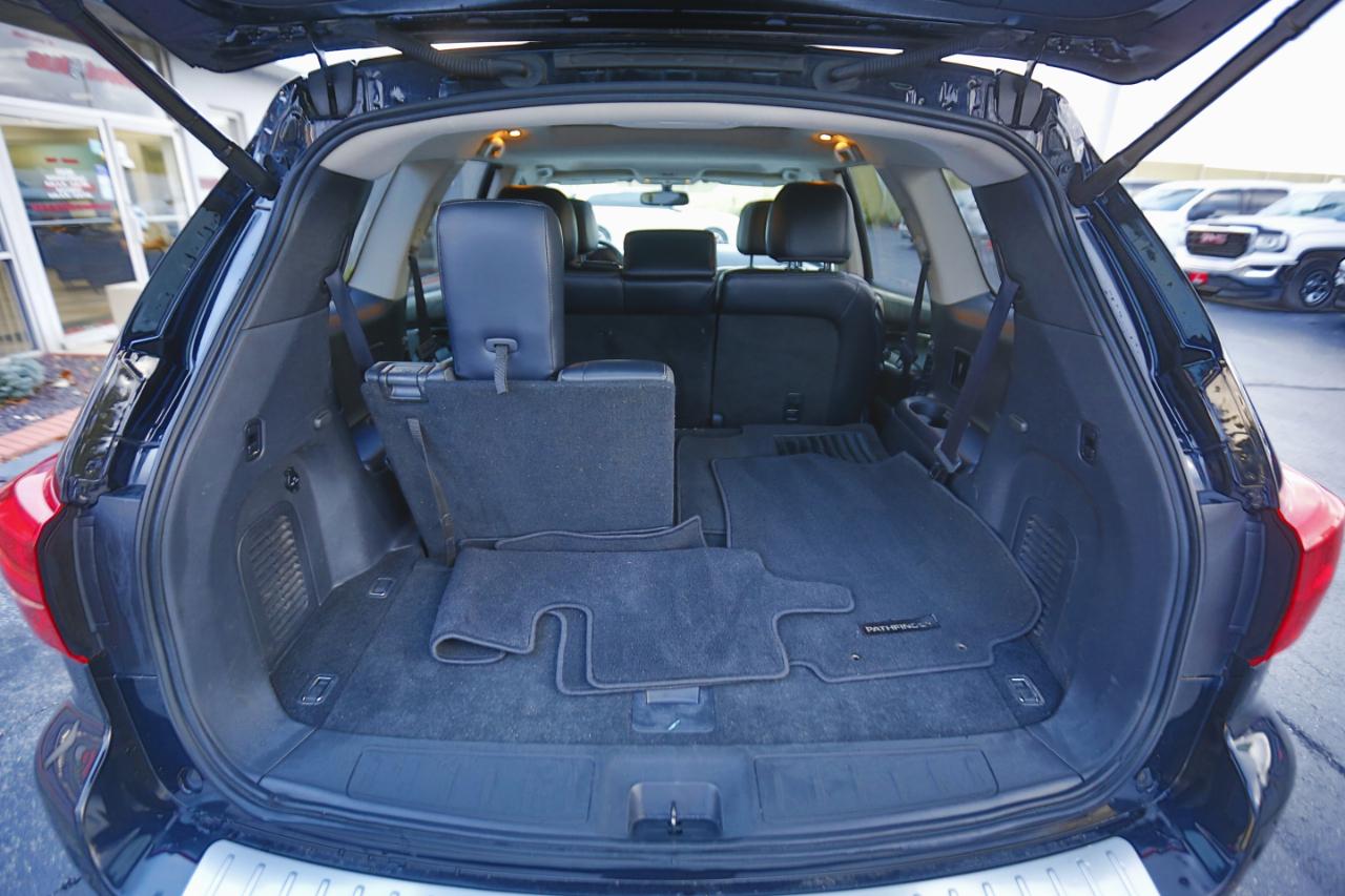 Nissan Pathfinder 4x4 SL 2018
