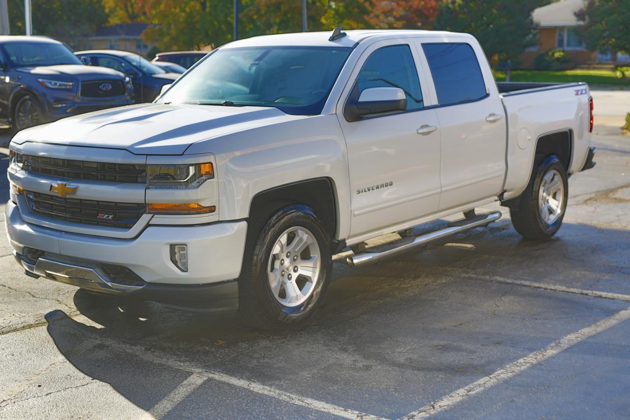 Chevrolet Silverado 1500 4WD Crew Cab 143.5" LT w/2LT 2018