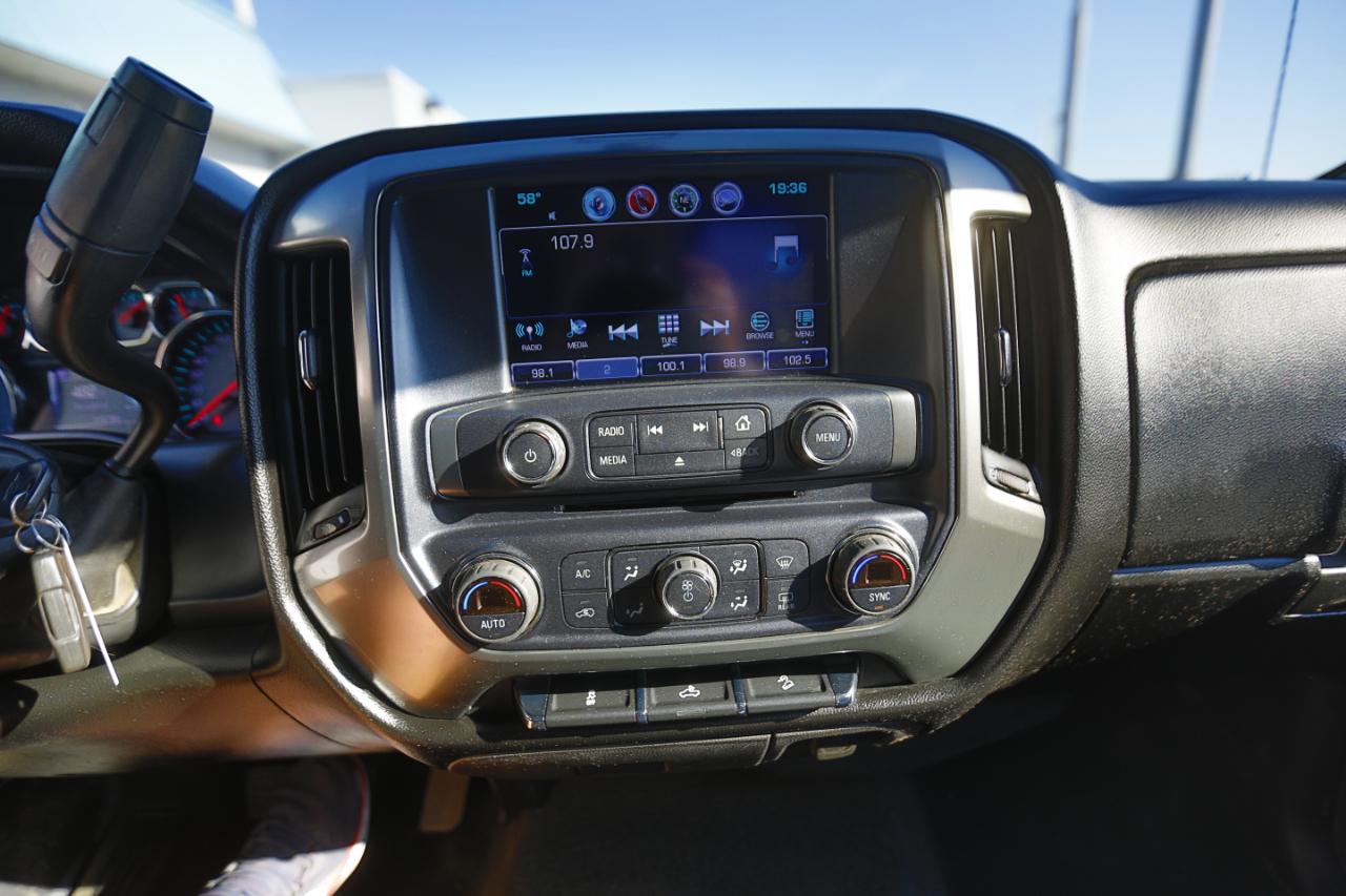 Chevrolet Silverado 1500 4WD Crew Cab 143.5" LT w/2LT 2018