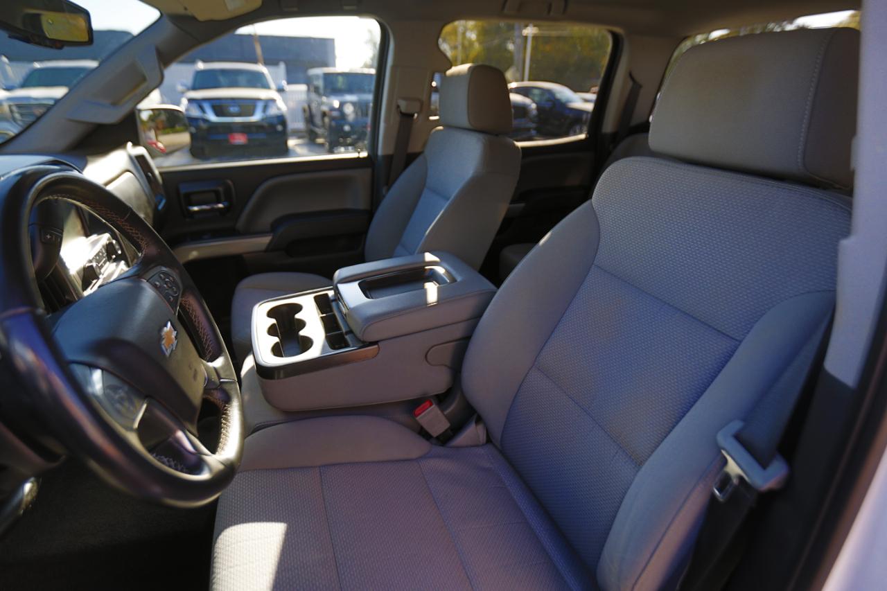 Chevrolet Silverado 1500 4WD Crew Cab 143.5" LT w/2LT 2018