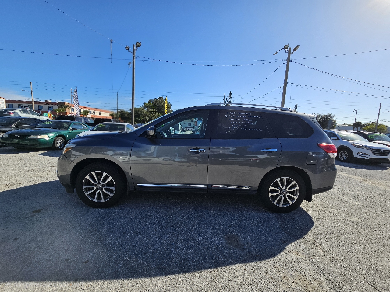 Nissan Pathfinder SL 2WD 2015