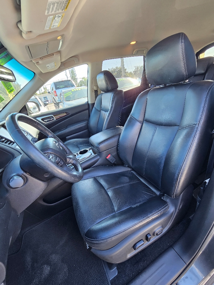 Nissan Pathfinder SL 2WD 2015