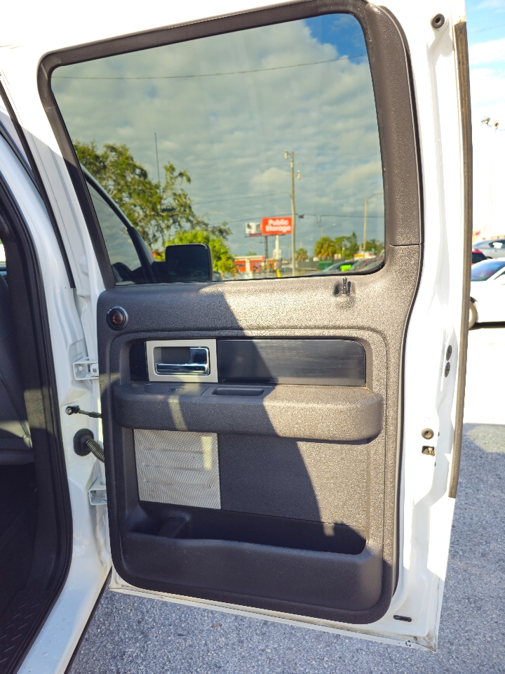 Ford F-150 XLT SuperCrew 5.5-ft. Bed 2WD 2011