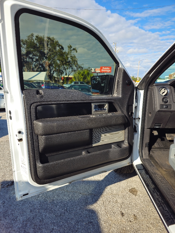 Ford F-150 XLT SuperCrew 5.5-ft. Bed 2WD 2011