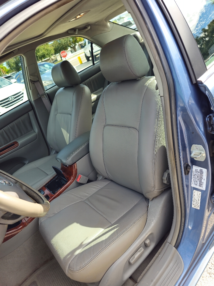 Toyota Camry XLE 4D Sedan 2003