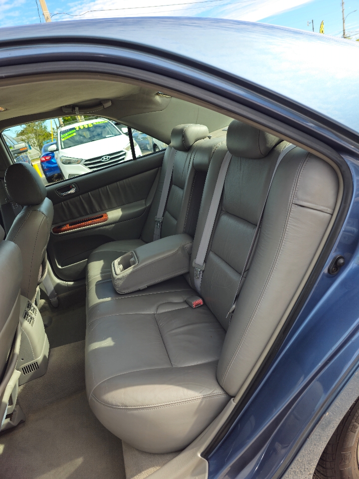 Toyota Camry XLE 4D Sedan 2003