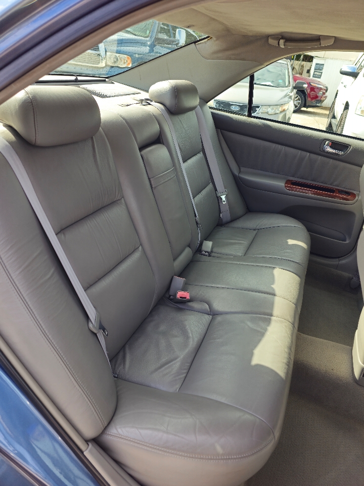 Toyota Camry XLE 4D Sedan 2003