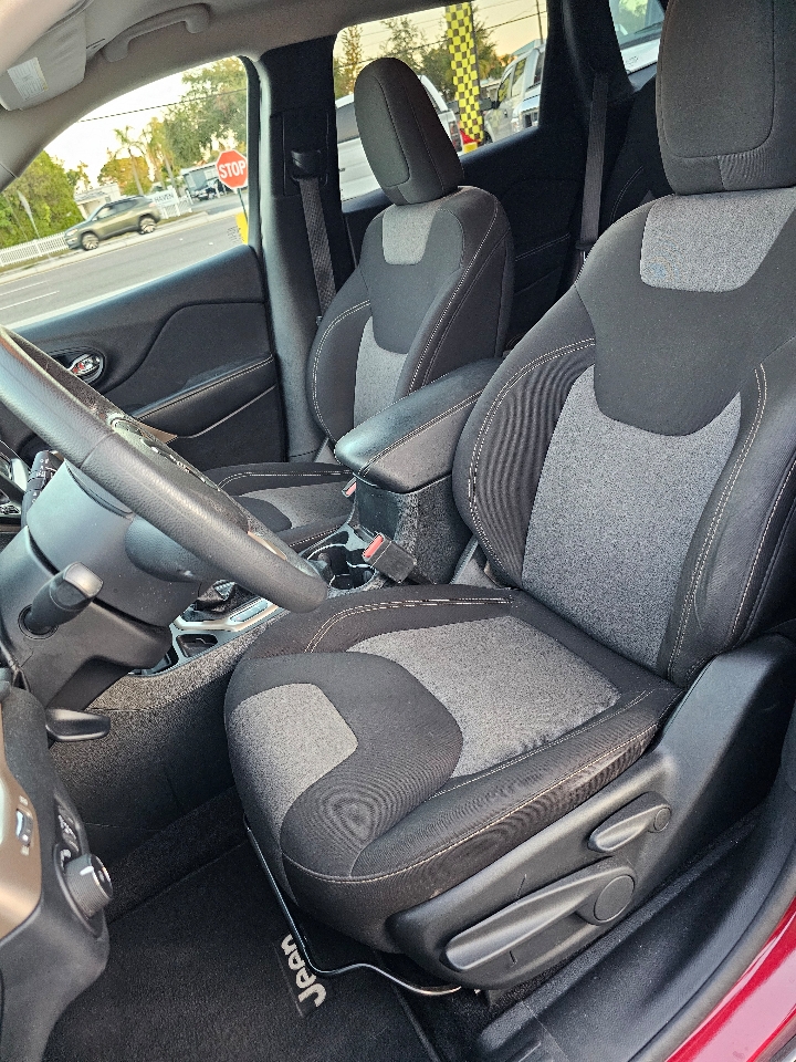 Jeep Cherokee Latitude FWD 2018