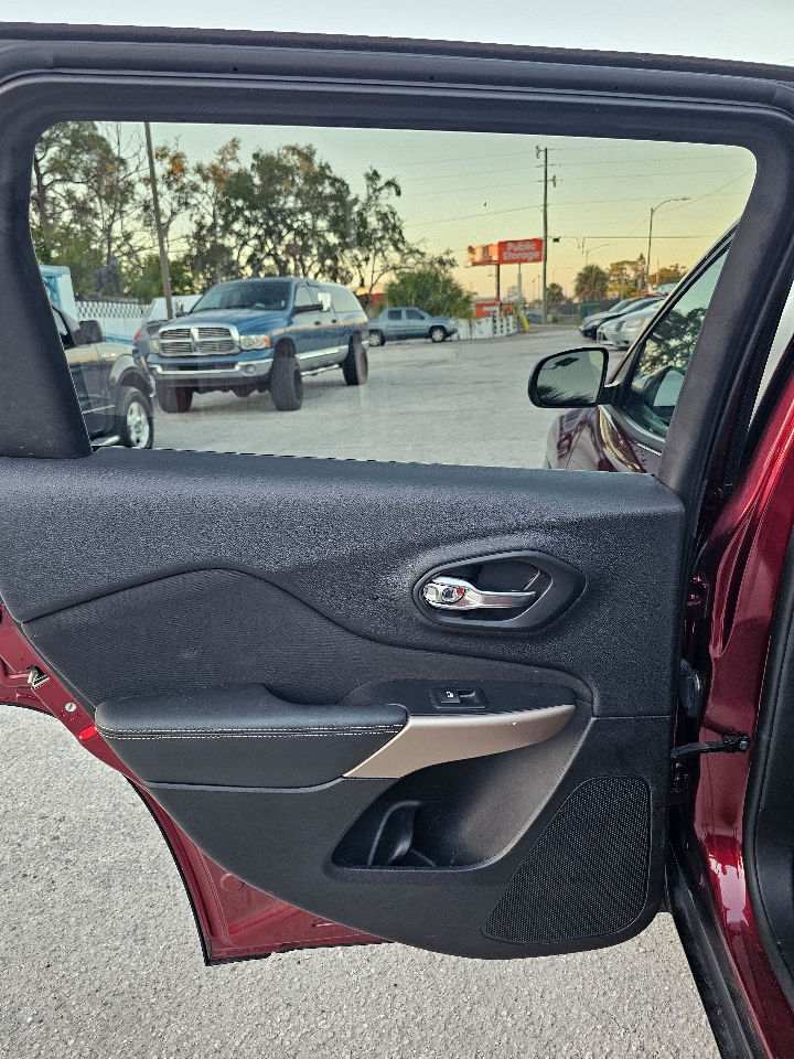 Jeep Cherokee Latitude FWD 2018