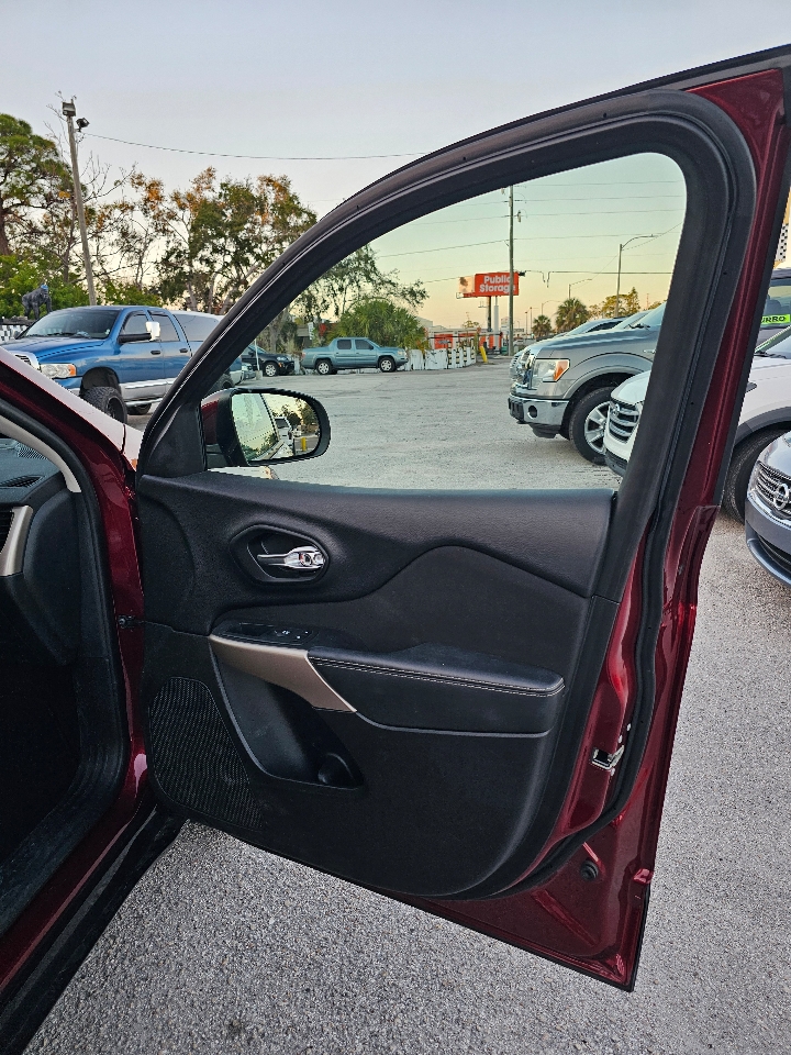Jeep Cherokee Latitude FWD 2018