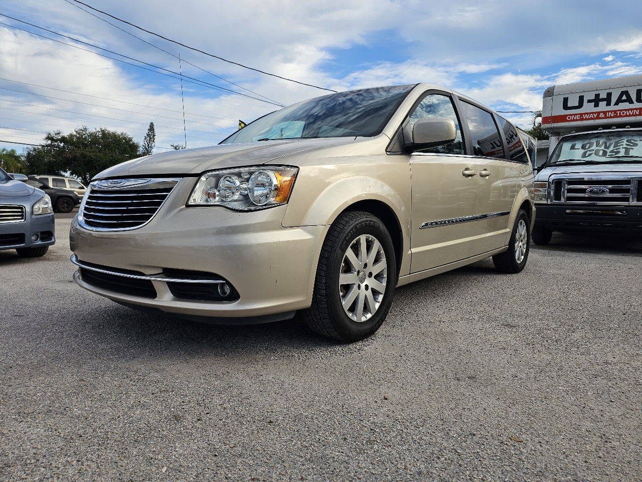 2014 Chrysler Town & Country Touring