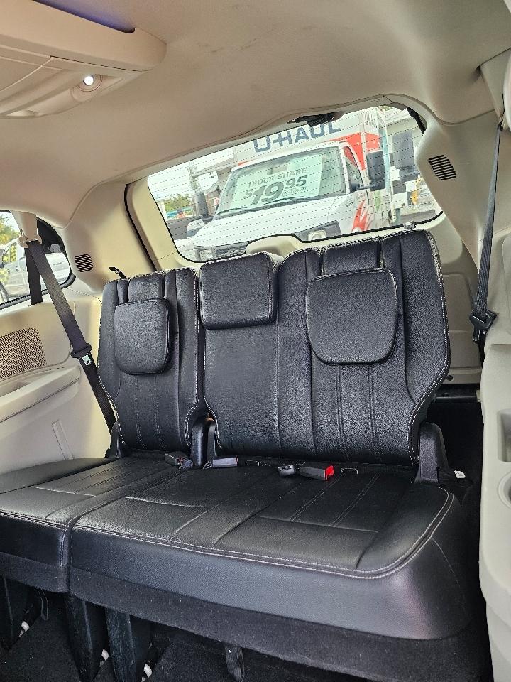 Chrysler Town & Country Touring 2014