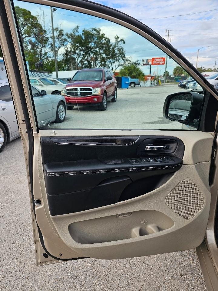 Chrysler Town & Country Touring 2014