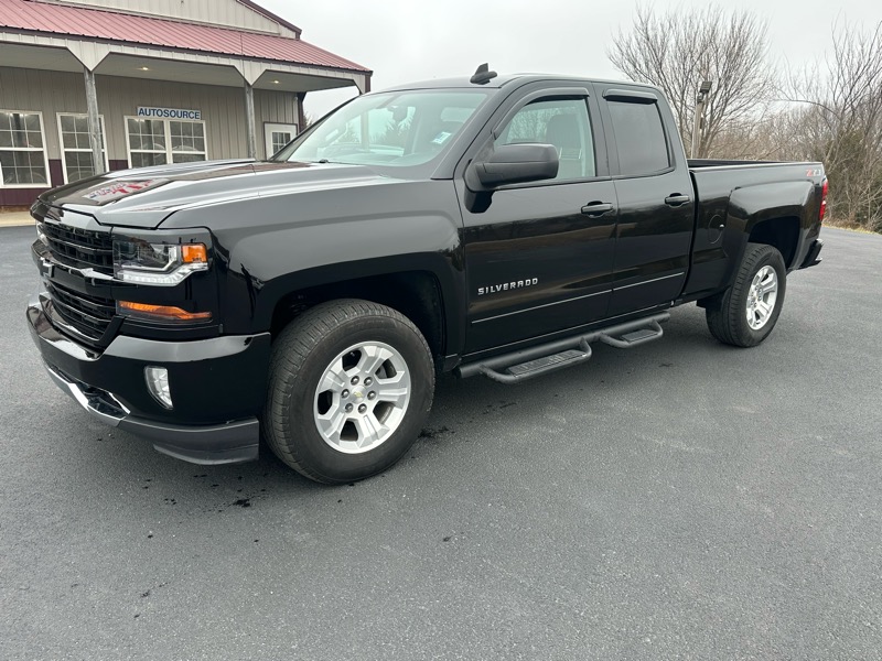 Chevrolet Silverado 1500 Crew Cab Crew Cab 143.5" WB 4WD LT 2018