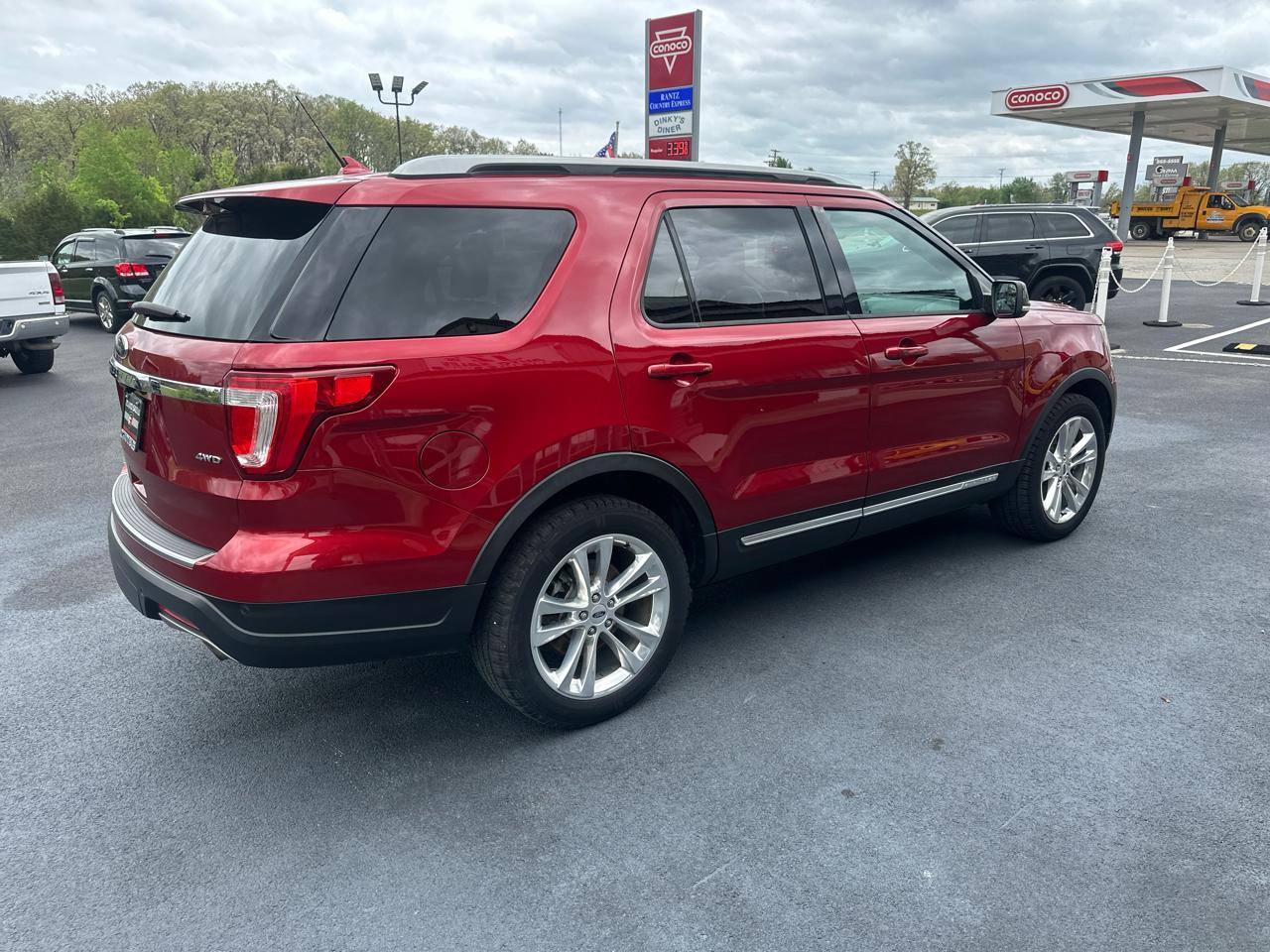 Ford Explorer 4dr 114" WB 4.0L XLT 4WD 2018