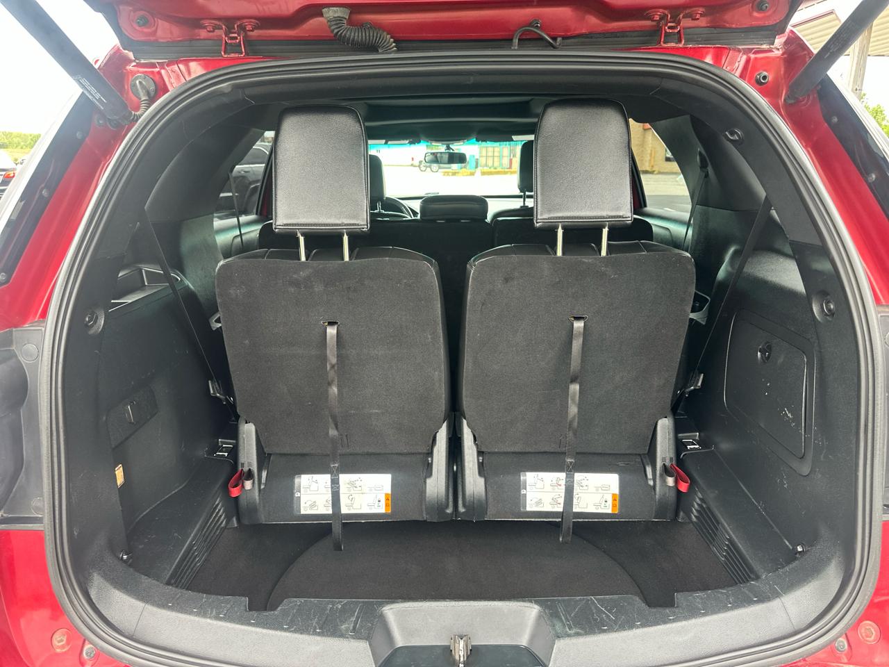 Ford Explorer 4dr 114" WB 4.0L XLT 4WD 2018