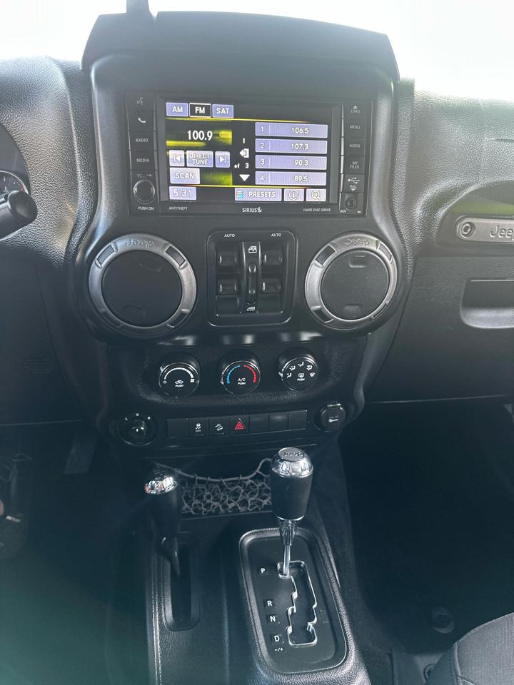 Jeep Wrangler Unlimited Sport 4WD 2015