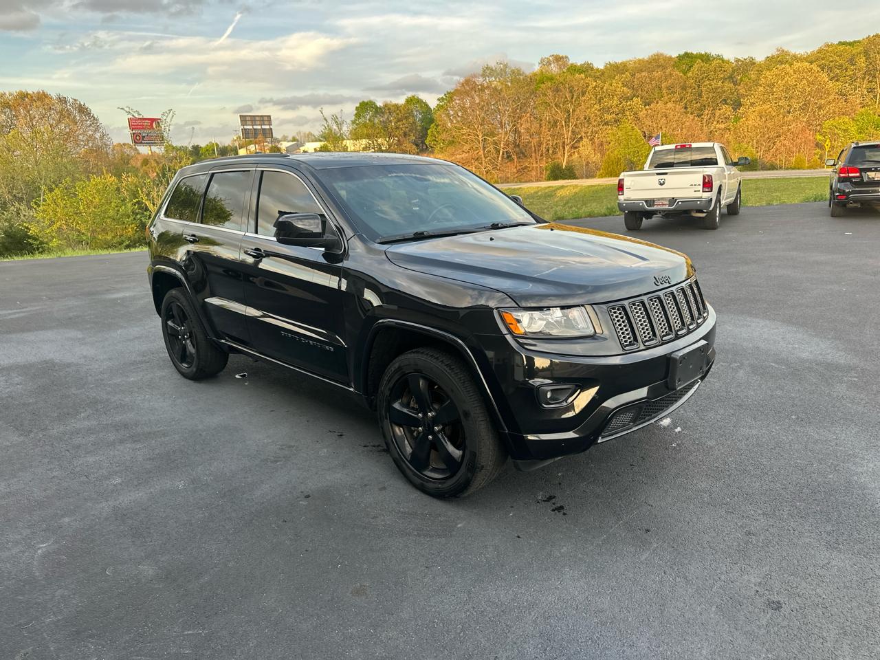 Jeep Grand Cherokee Laredo 4WD 2015