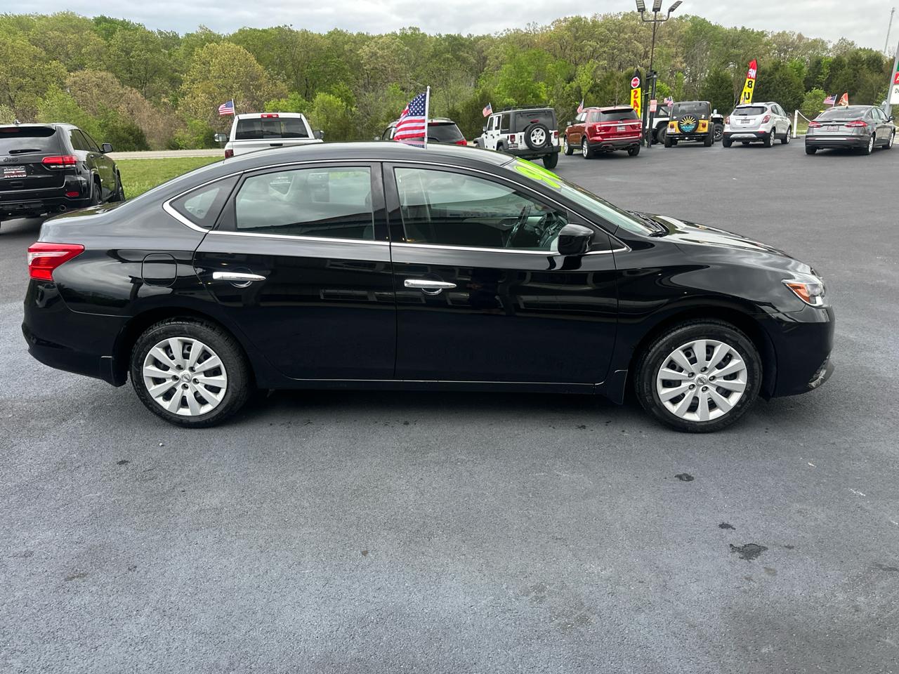 Nissan Sentra S CVT 2019