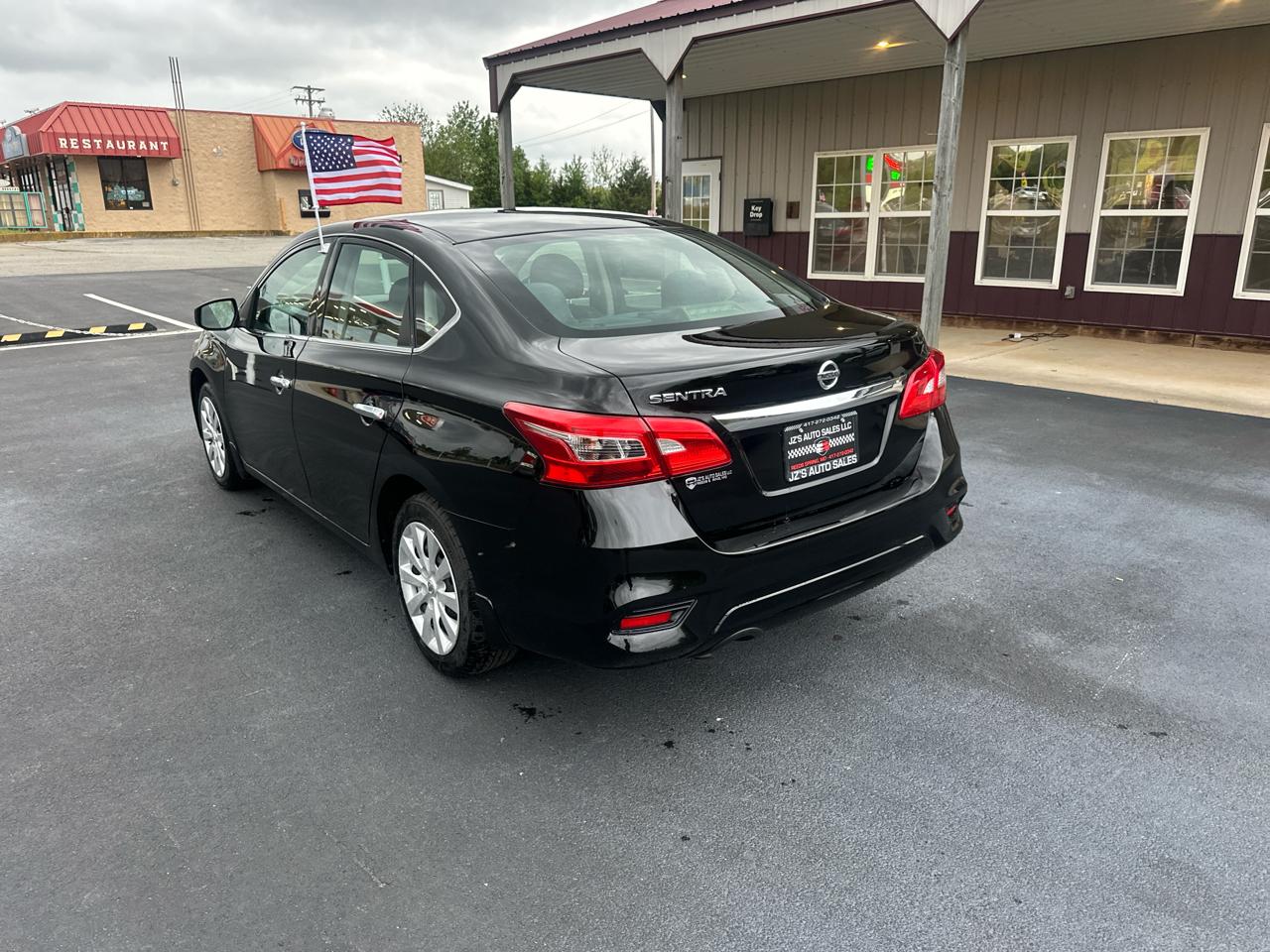 Nissan Sentra S CVT 2019
