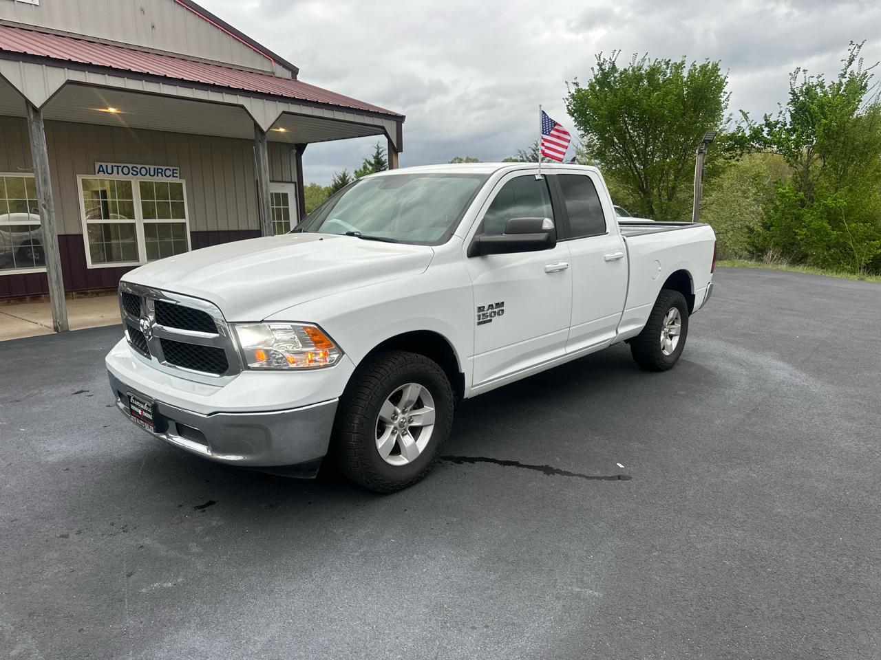RAM 1500 Classic Tradesman Quad Cab 4WD 2019