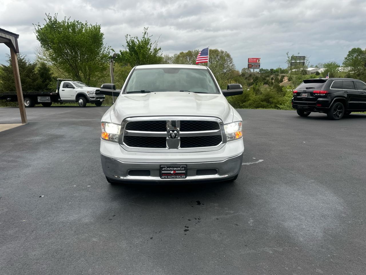 RAM 1500 Classic Tradesman Quad Cab 4WD 2019