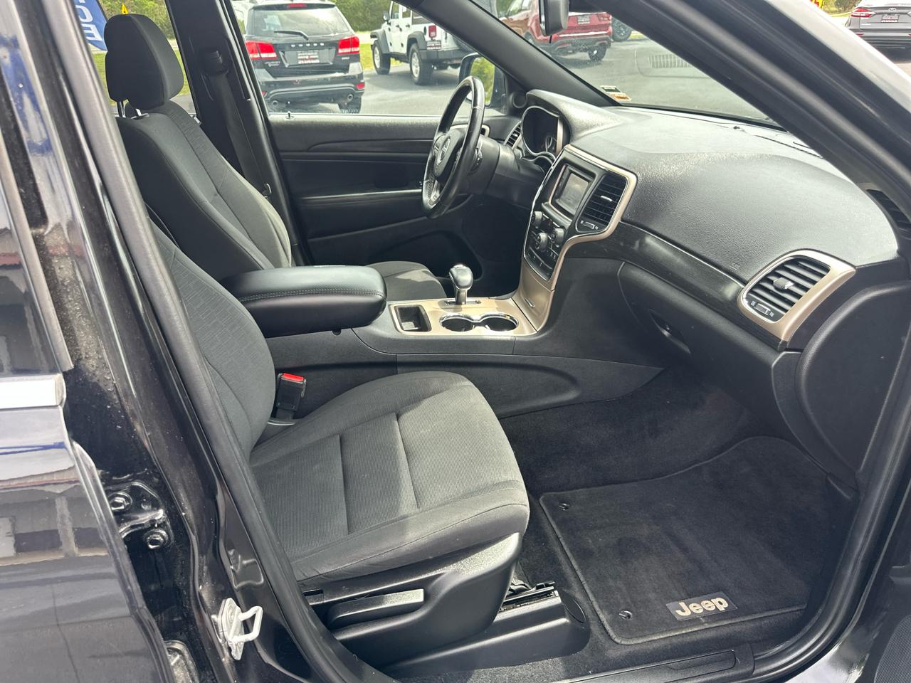 Jeep Grand Cherokee Laredo 4WD 2014