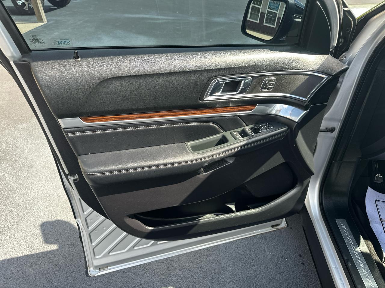 Ford Explorer Limited 4WD 2019