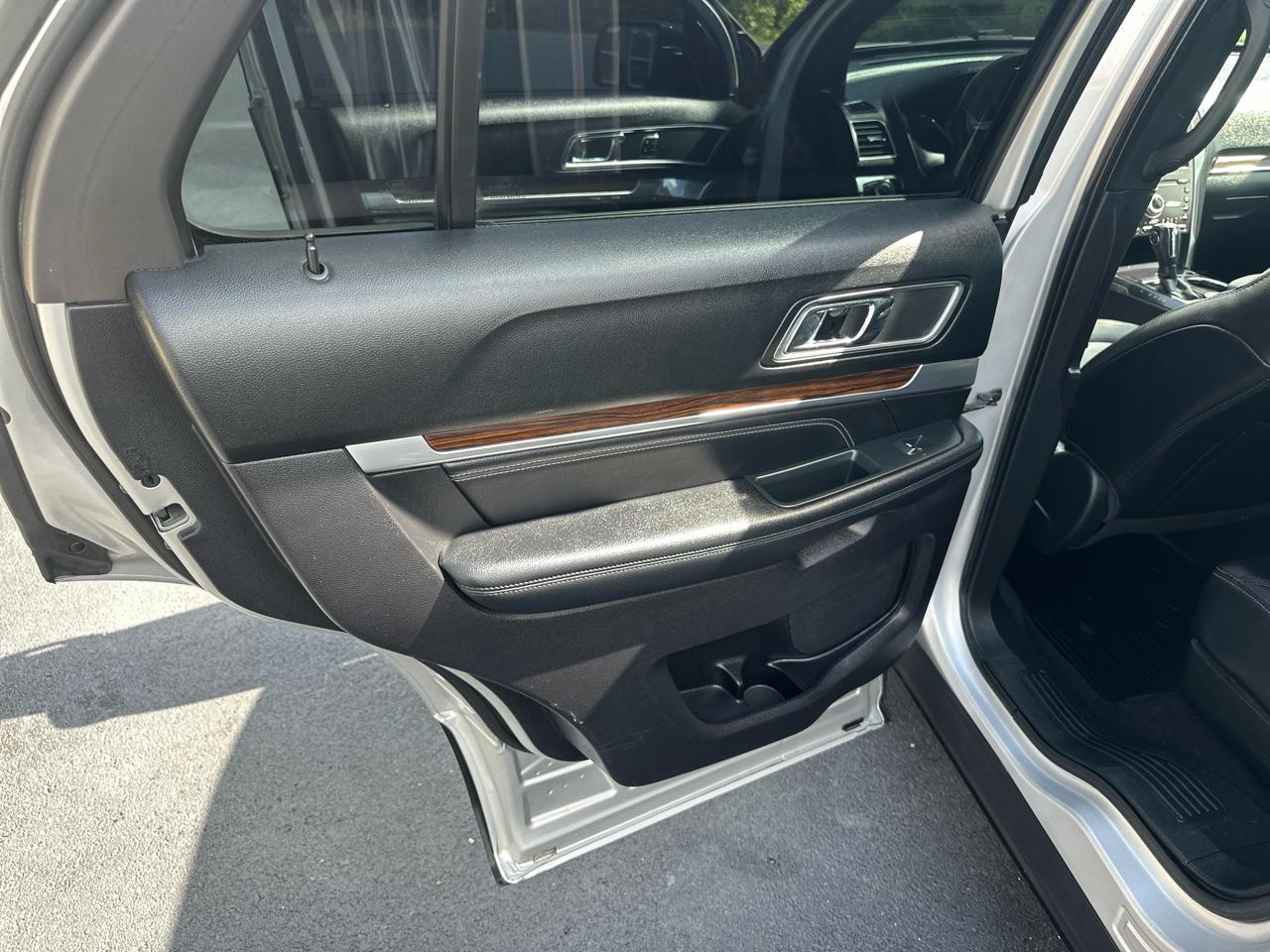 Ford Explorer Limited 4WD 2019