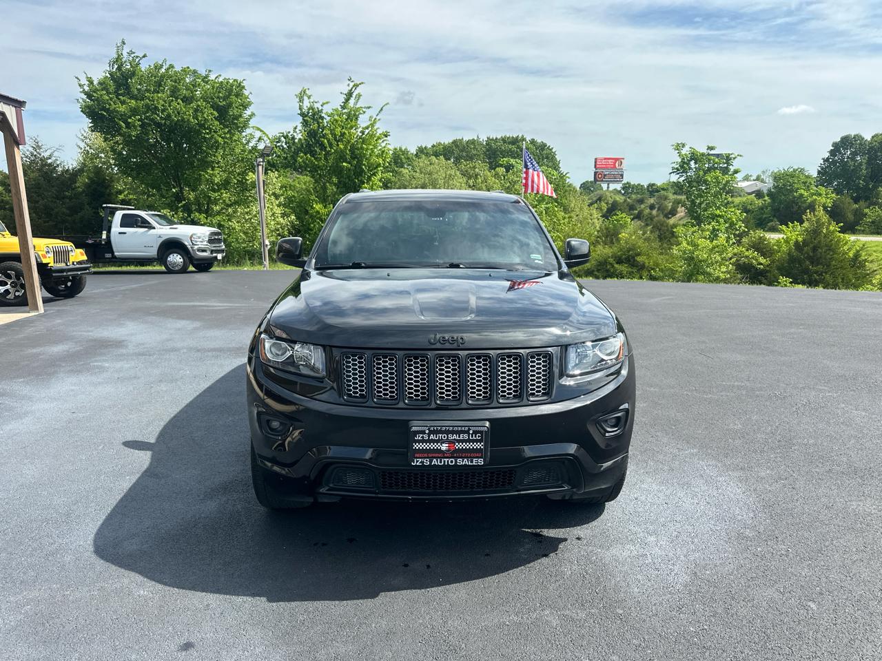 Jeep Grand Cherokee Laredo 4WD 2015