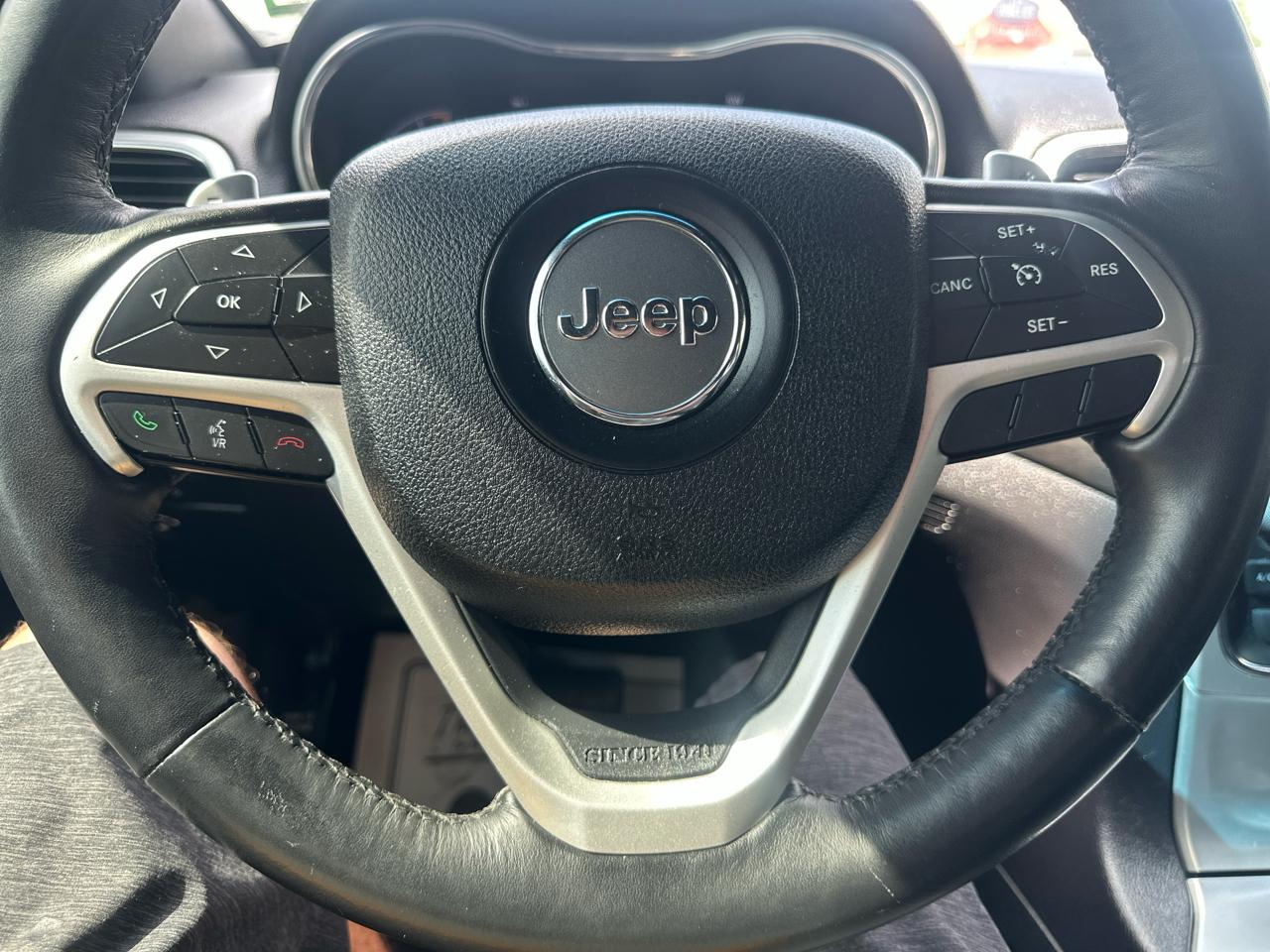 Jeep Grand Cherokee Laredo 4WD 2015