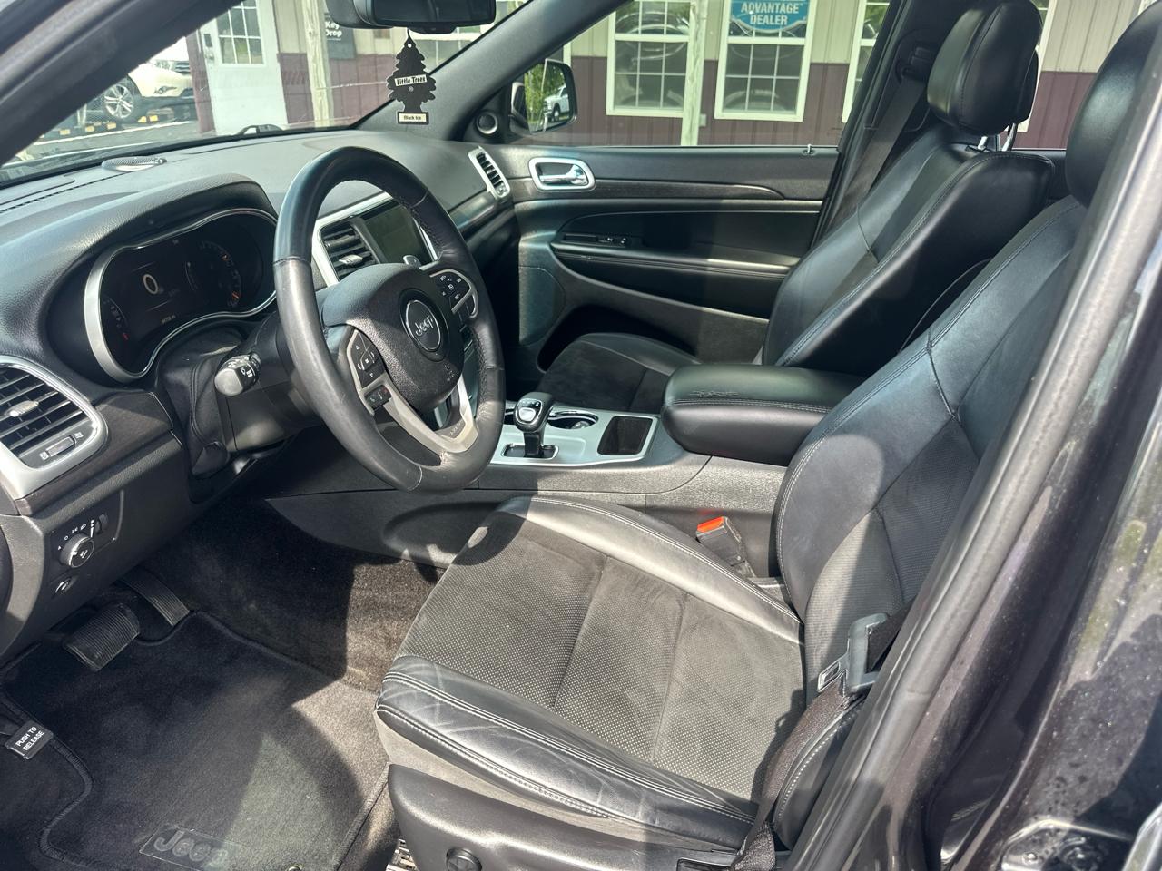 Jeep Grand Cherokee Laredo 4WD 2015