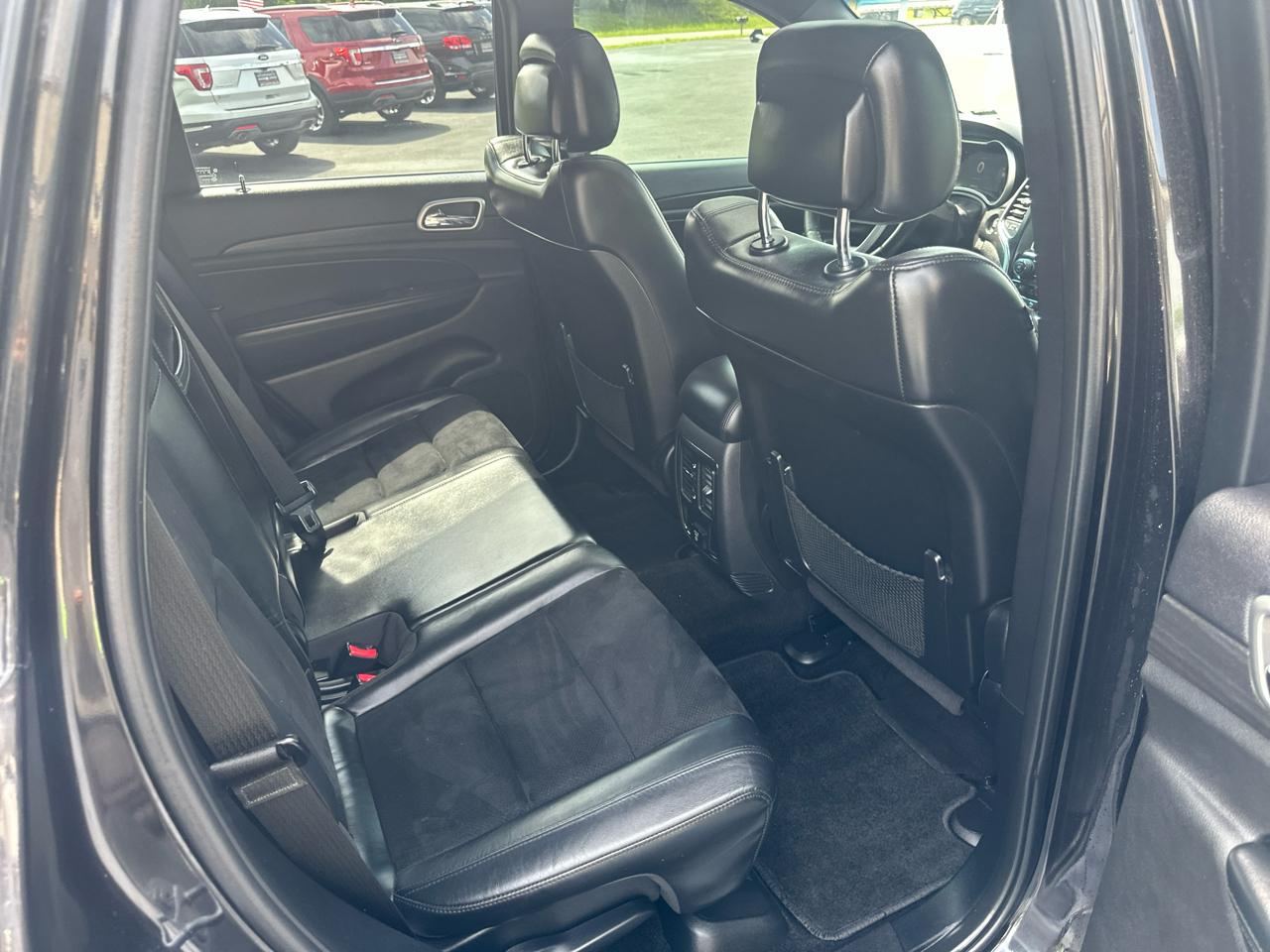 Jeep Grand Cherokee Laredo 4WD 2015