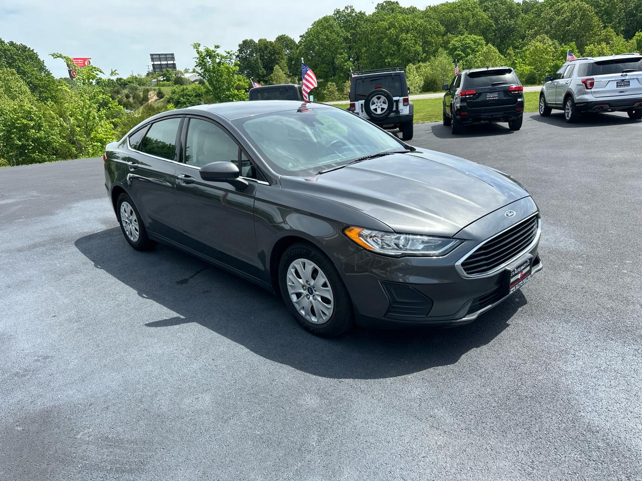 Ford Fusion S 2020