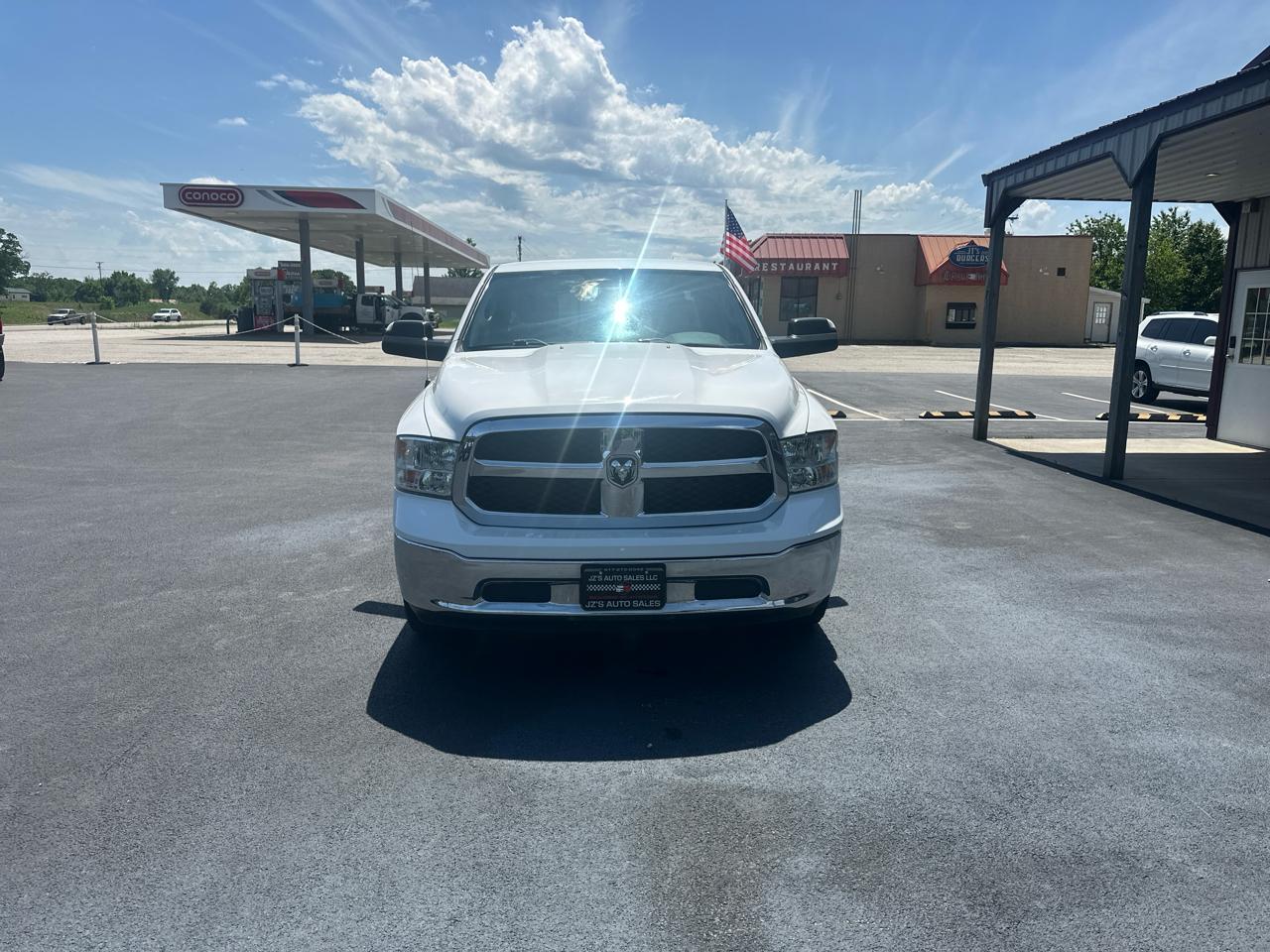 RAM 1500 Classic Tradesman Quad Cab 4WD 2019